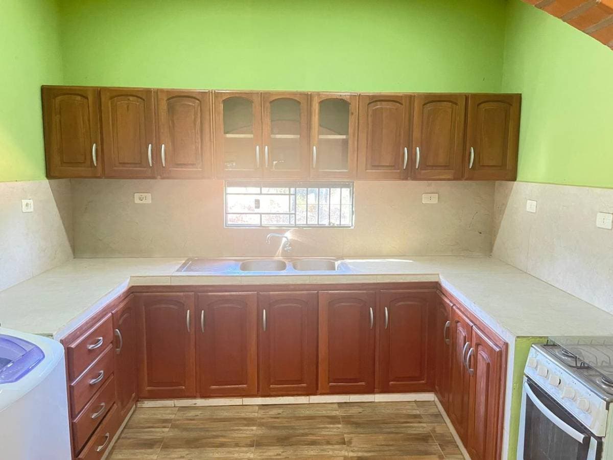 Casa en venta en capiata, foto 3