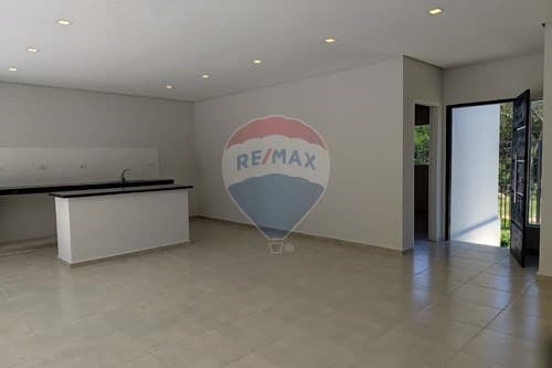 En venta casa-San Bernardino, foto 2