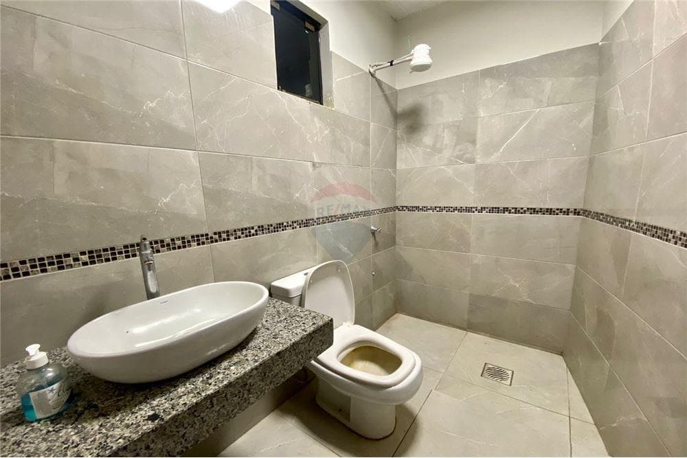 En alquiler local comercial en esquina zona norte, foto 4