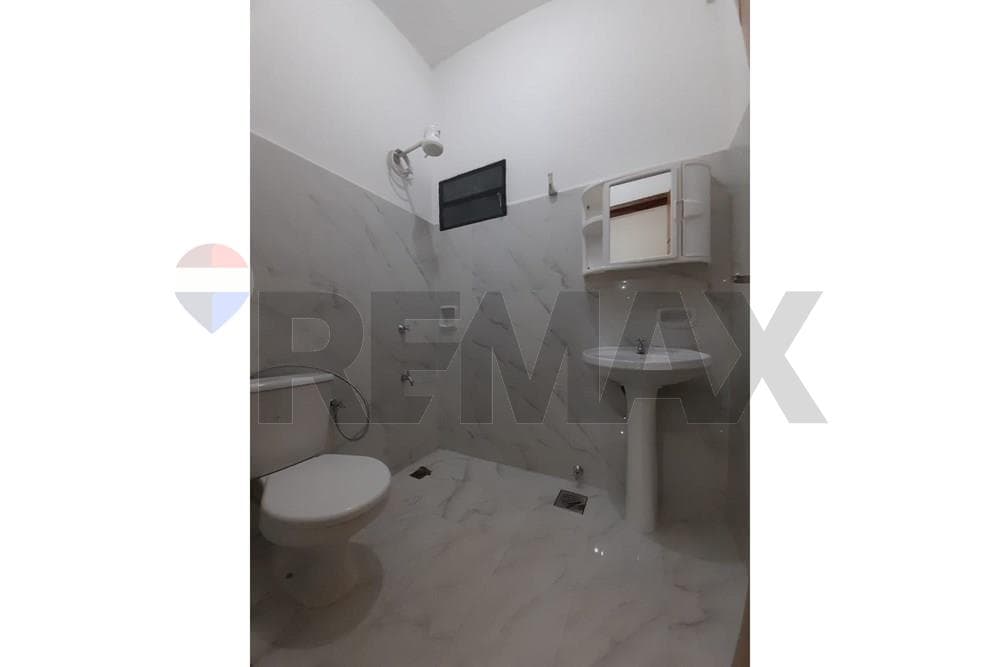 Local Comercial - Alquiler - Luque, Central, Paraguay, Emprende!, foto 3
