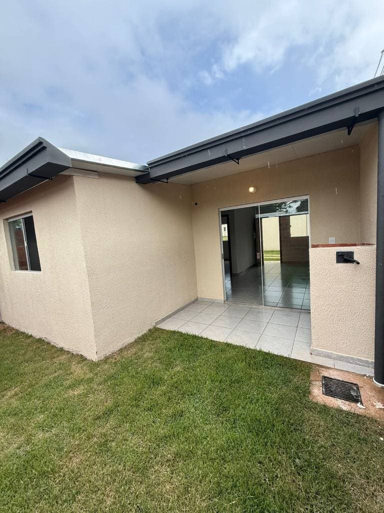 Casas de 2 dormitorios en Arasy 2- Luque
