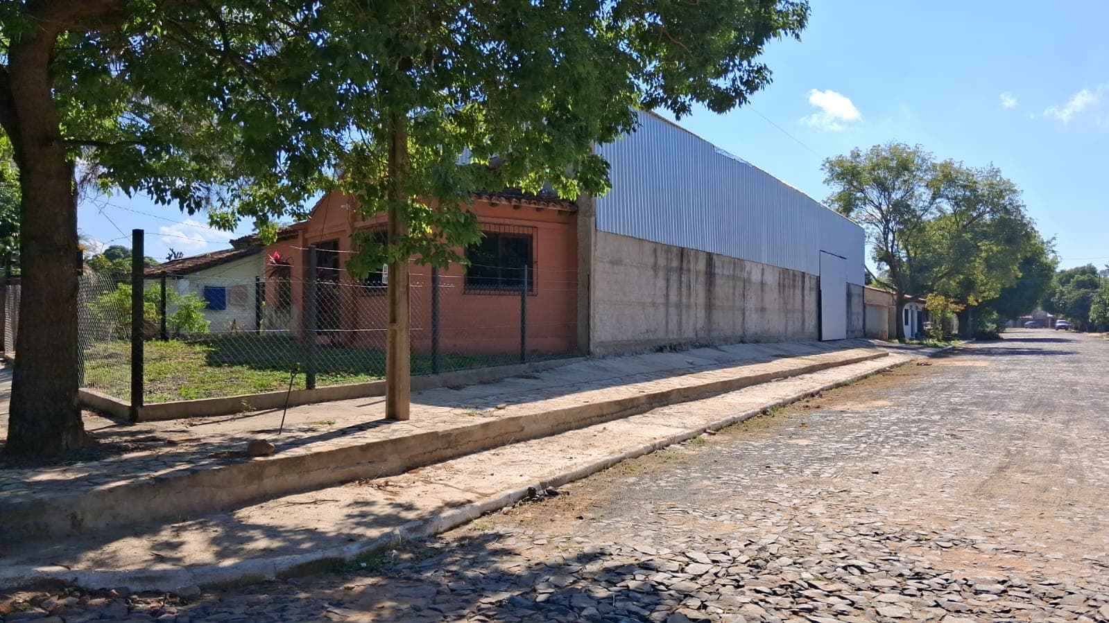 Alquiler de tinglado zona San Lorenzo
