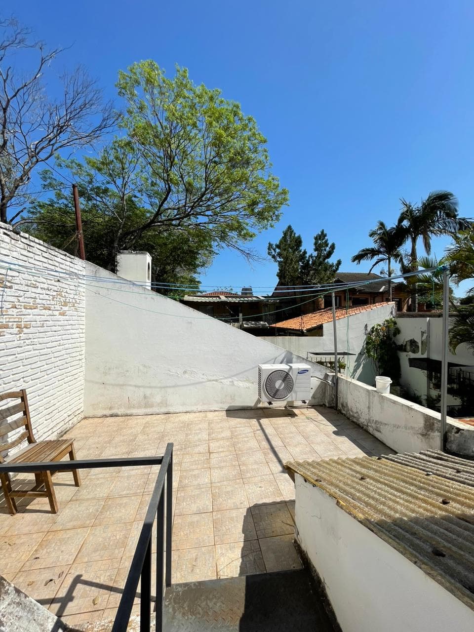 Se vende hermosa casa residencial con piscina y quincho en Bo Mburucuya, foto 3