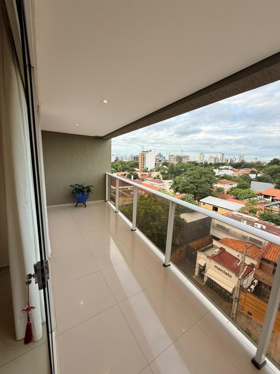 penthouse de 5 habitaciones en el barrio Recoleta de Asunción, foto 3
