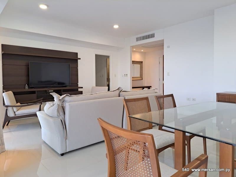 Alquiler departamento semi amoblado 3 dorm. Z/ paseo la galería (cód. 540)
