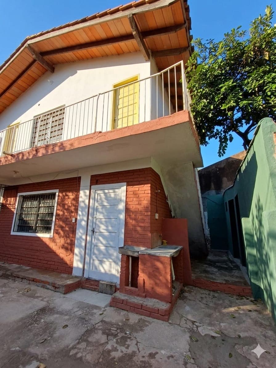 ???????? Alquiler – casa con salón comercial en barrio kennedy lambare, foto 2