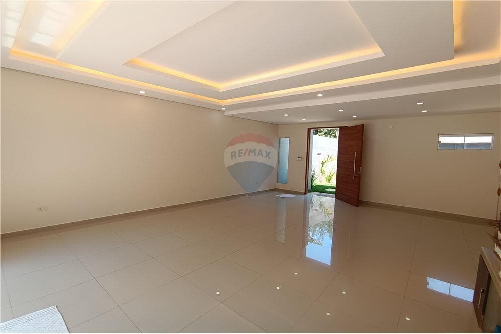 Hermosa casa en Mariano Roque Alonso, foto 4