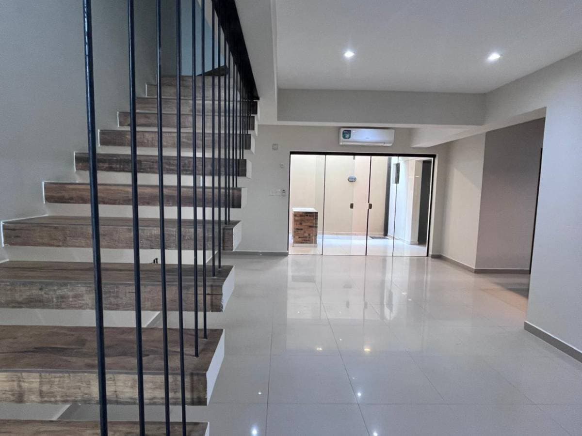 En alquiler dúplex en barrio santa maría, foto 2