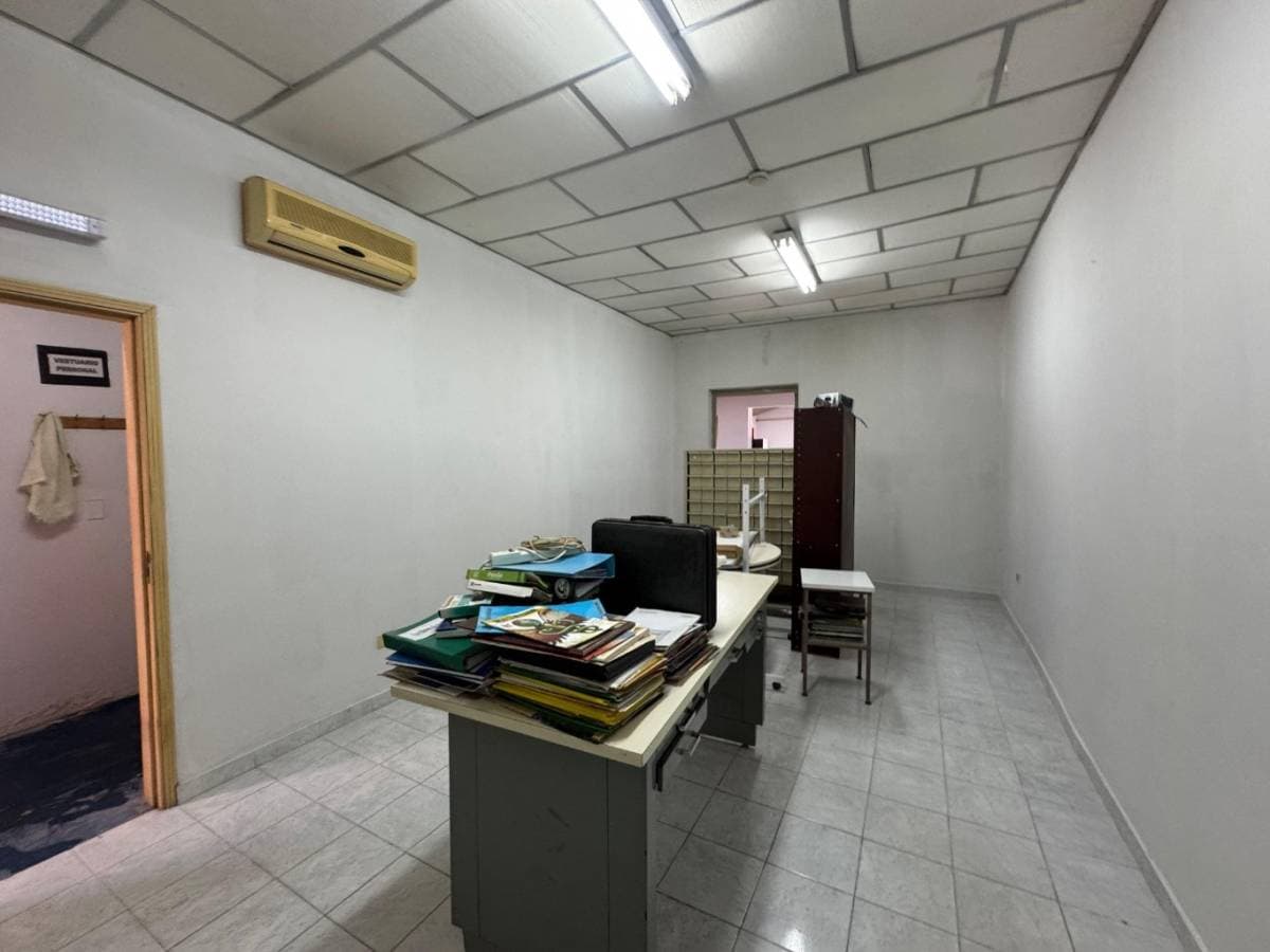 Casa 2 dorm | 3 Cocheras | Buen Estado | Barrio Obrero — foto 4