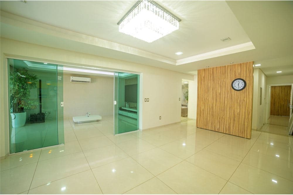 En Los Laureles de Asunción: En venta imponente residencia, foto 2
