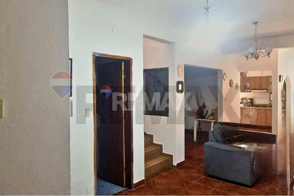 Casa en alquiler - tembetary, foto 3