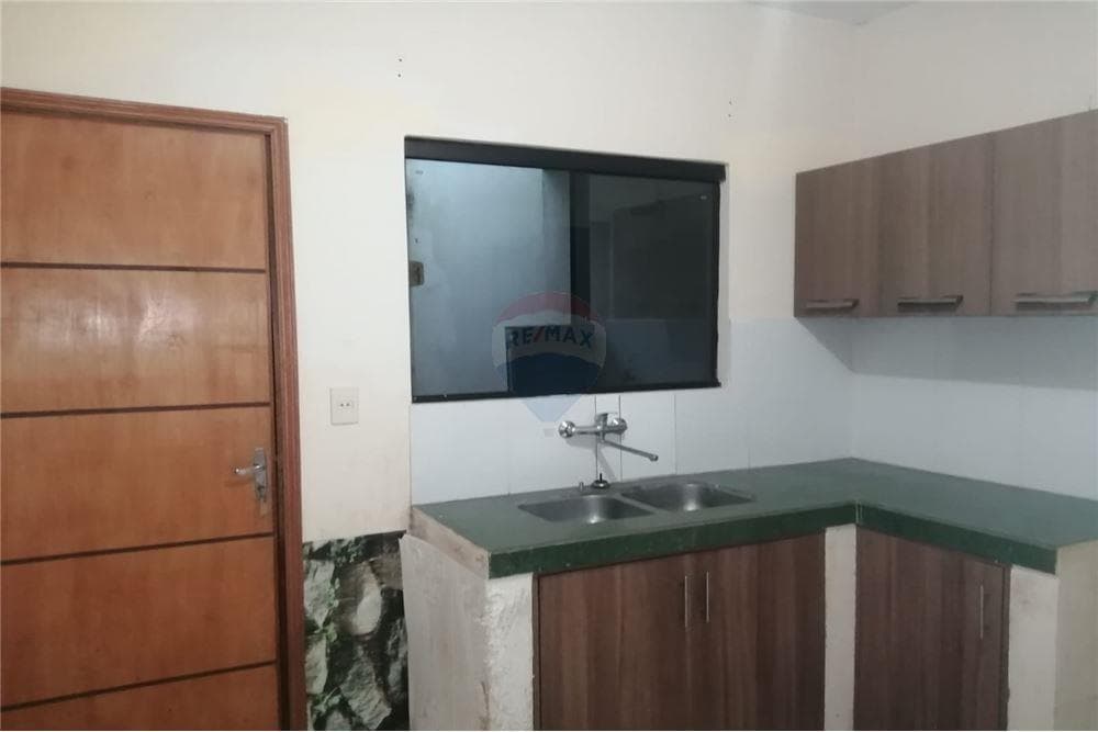 En venta residencia de 2 plantas en Lambaré, foto 5