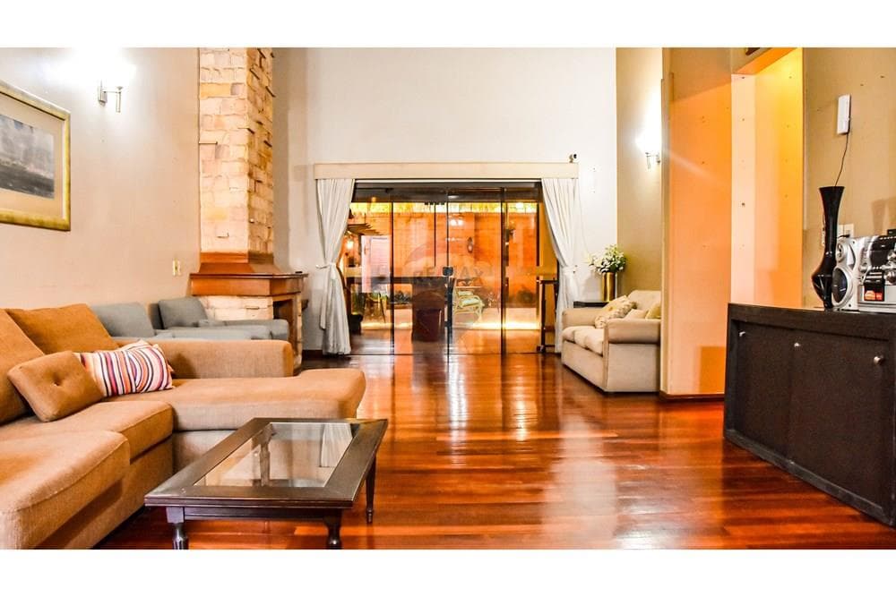 Casa en Mburucuyá: Espacio, Confort, Inversión, foto 4