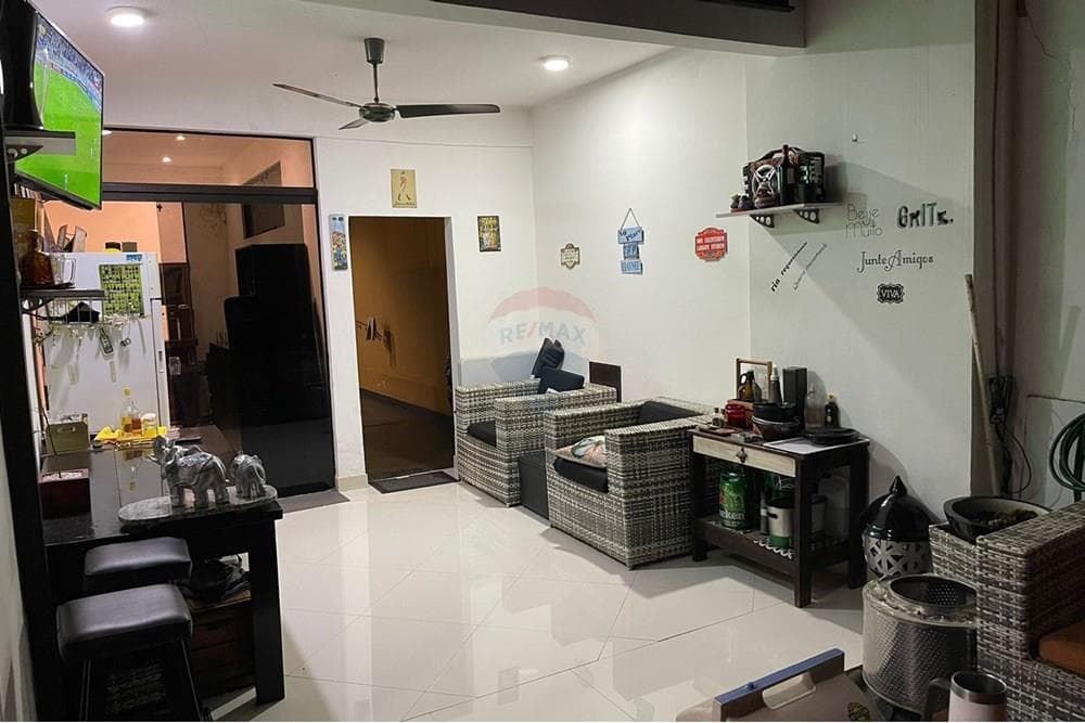 Duplex de tres niveles - Venta - Fdo de la Mora, foto 3