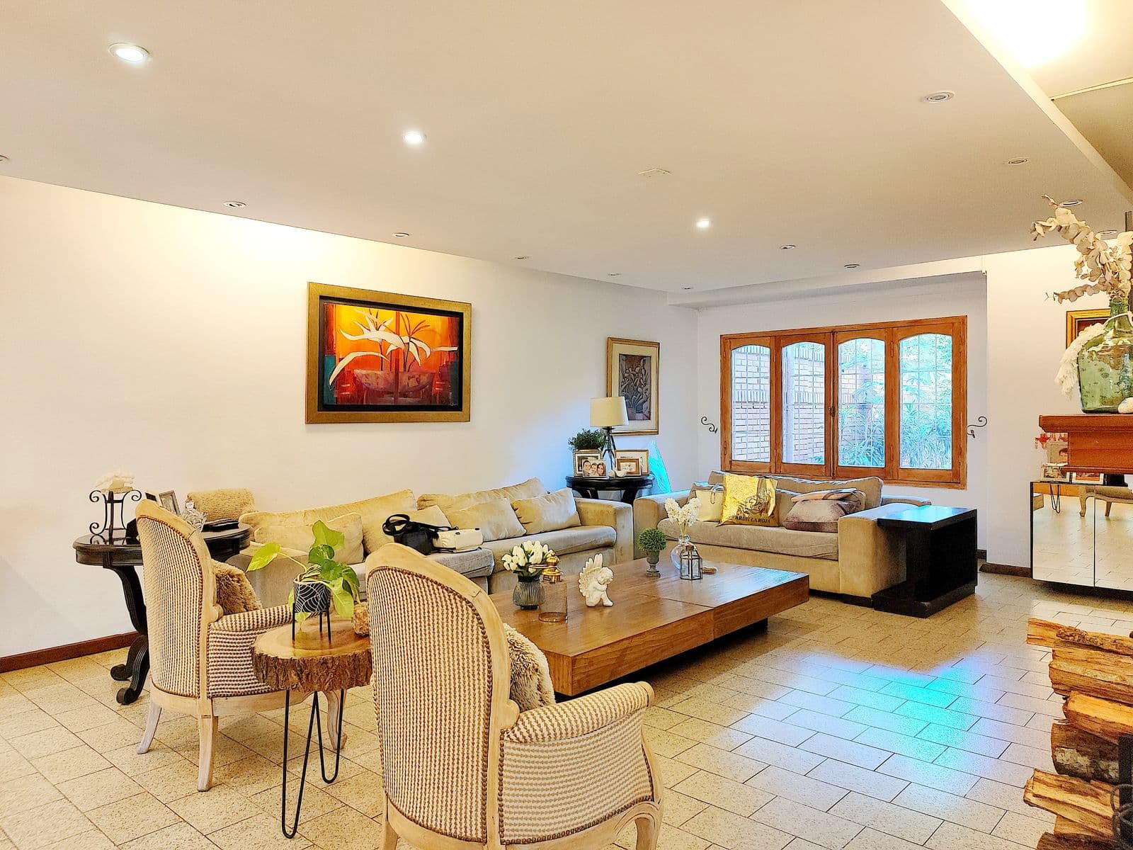 Residencia de 5 habitaciónes en un terreno de 1.500 M2 en Asunción, foto 5