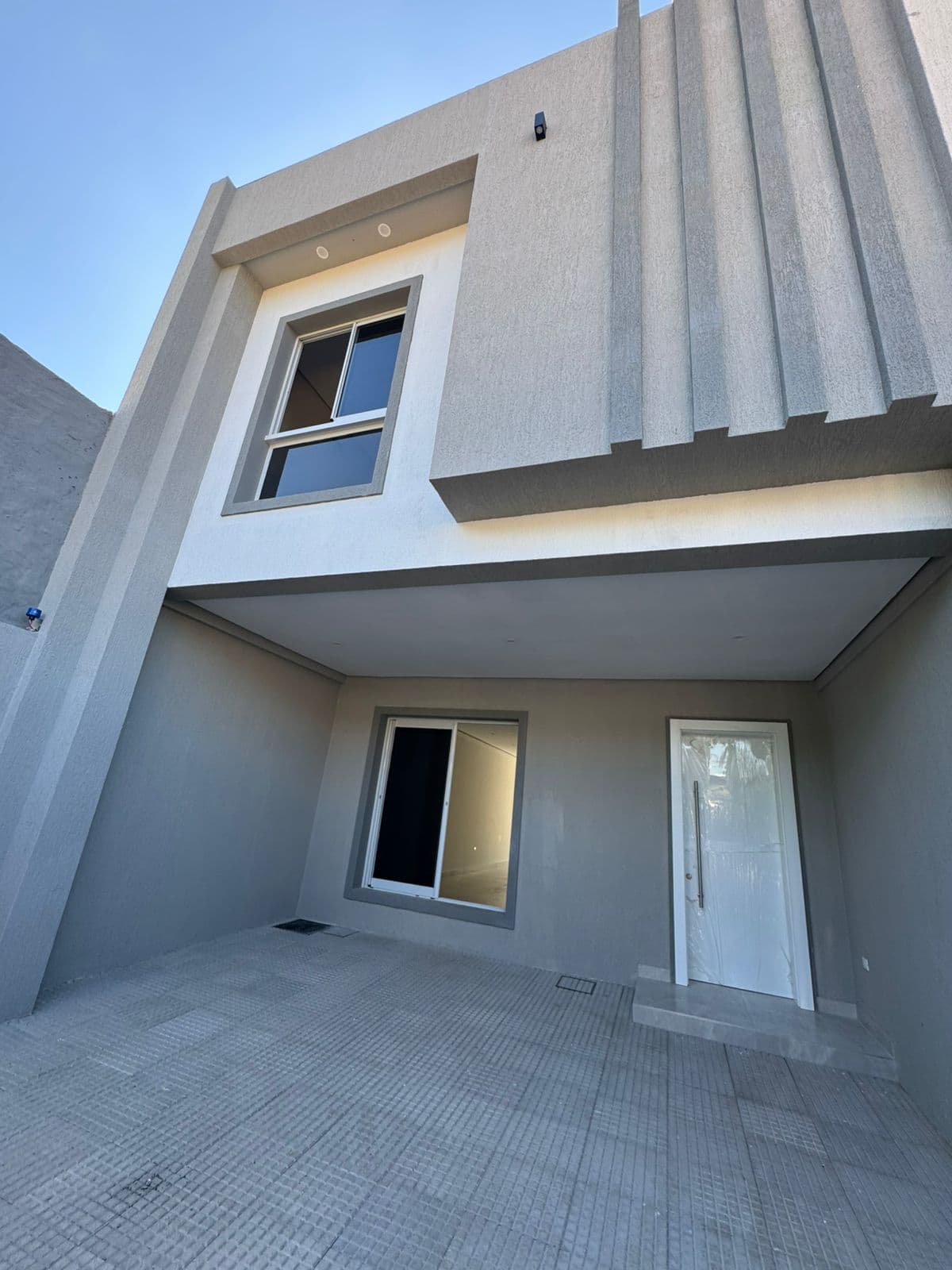 Vendo duplex a estrenar en barrio villa aurelia en asuncion