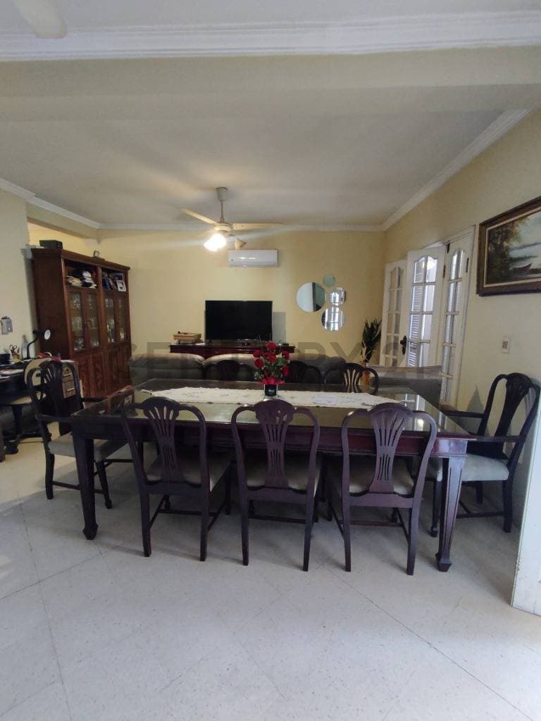 casa de 3 habitaciones en el barrio Villa Aurelia de Asunción, foto 3