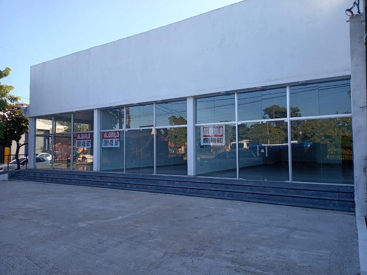 Salon comercial - excelente ubicacion - madame lynch — foto 4