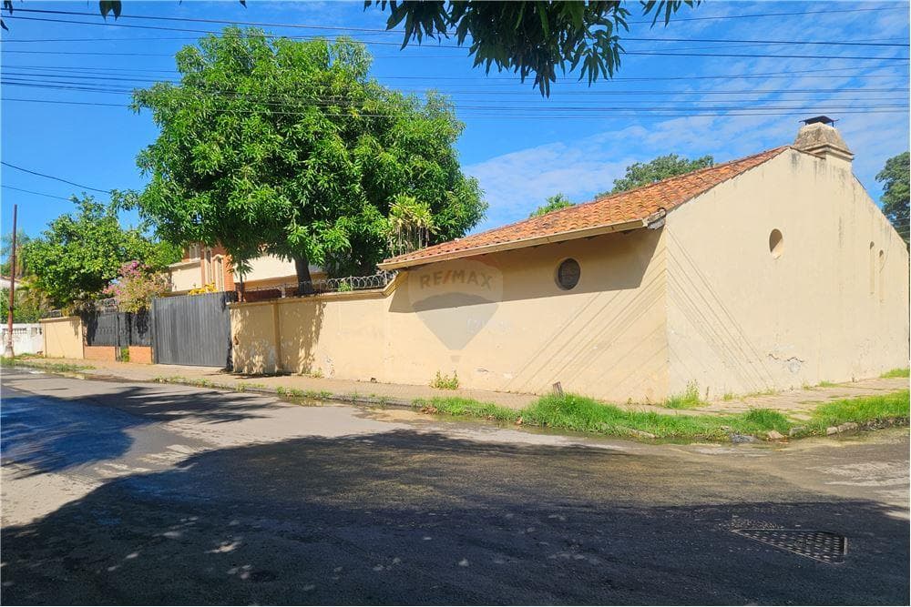 Casa en esquina con gran potencial comercial, foto 2