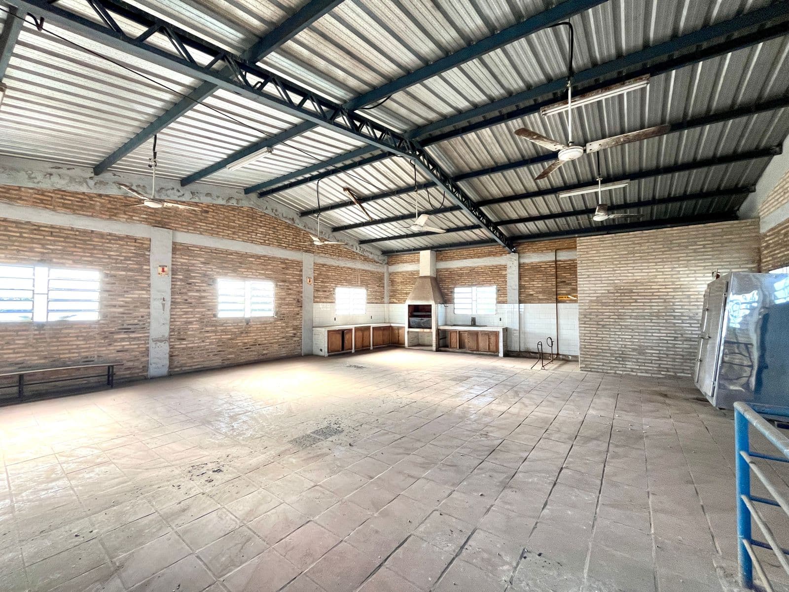 En alquiler, depósito con oficinas en Fdo. Zona Sur 1346m2, foto 3