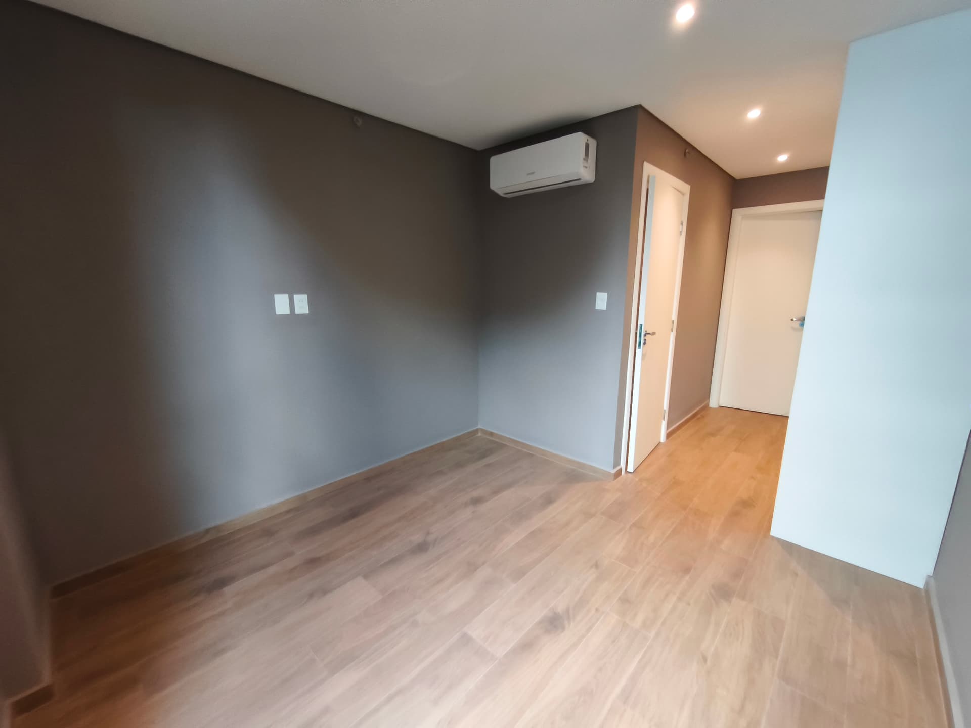 Departamento -Alquilo- Villa Morra, Asuncion, foto 5