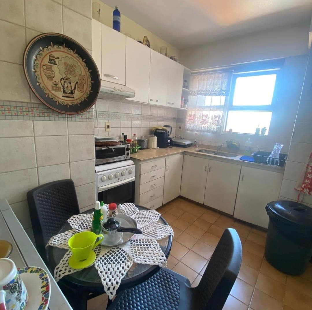 Departamento de 2 dormitorios 79.38 m2 zona Colegio Xto Rey, foto 2