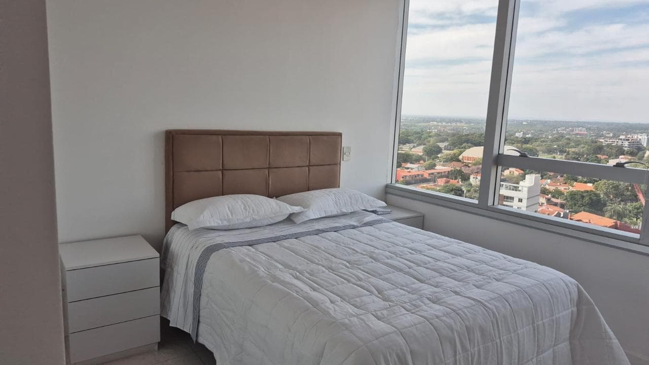 Dpto de 3 Dormitorios Amoblado Torre Eminent — foto 4