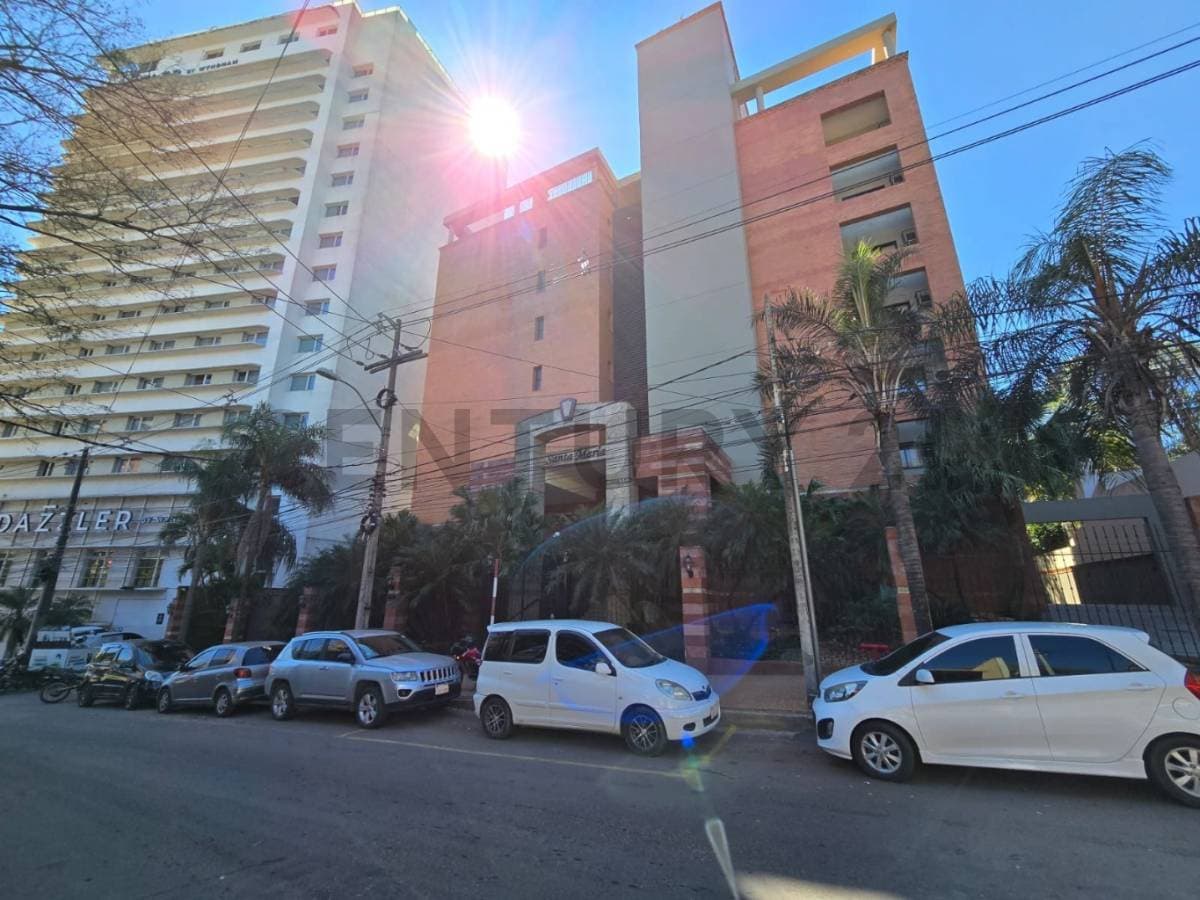 Amplio departamento amoblado 3 dormitorios frente al shopping del sol