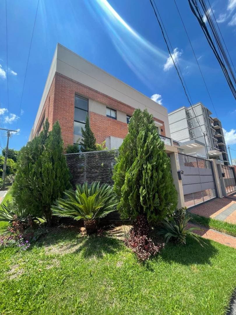 Alquilo duplex de 3 habitaciones totalmente amoblado