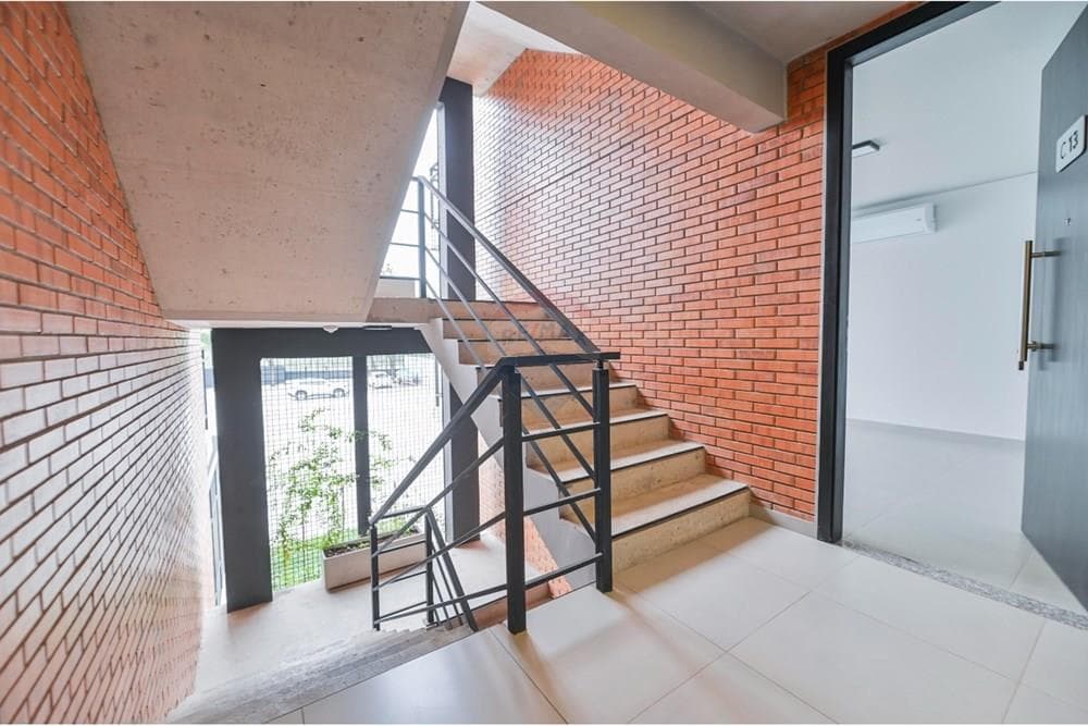 En venta monoambiente en pozo con balcón, foto 5