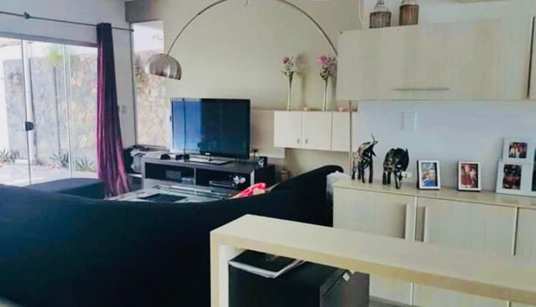 En alquíler hermoso dúplex con piscina sin muebles en barrio Mburucuyá, foto 4