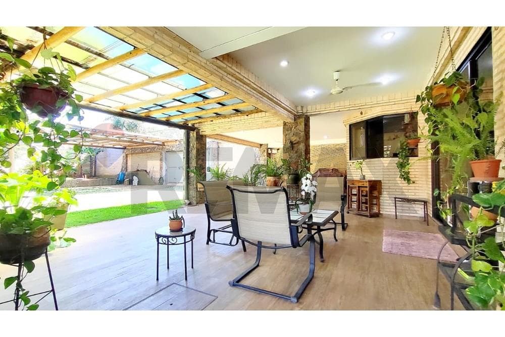Residencia de lujo en venta en Lambaré a pasos del yacht y golf club - 1260 m2, foto 4
