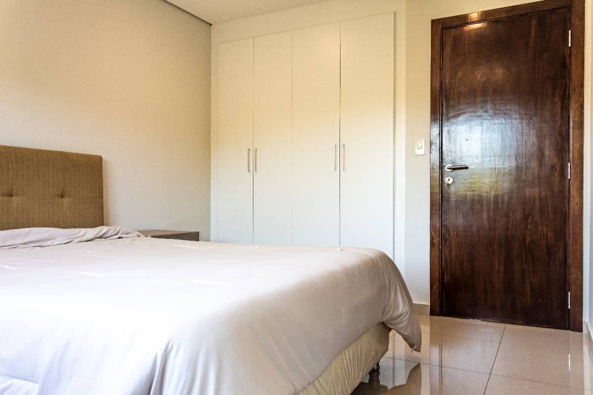 Exclusivo Departamento Amoblado de 2 Dormitorios en Tierra Alta – Villa Morra, foto 3