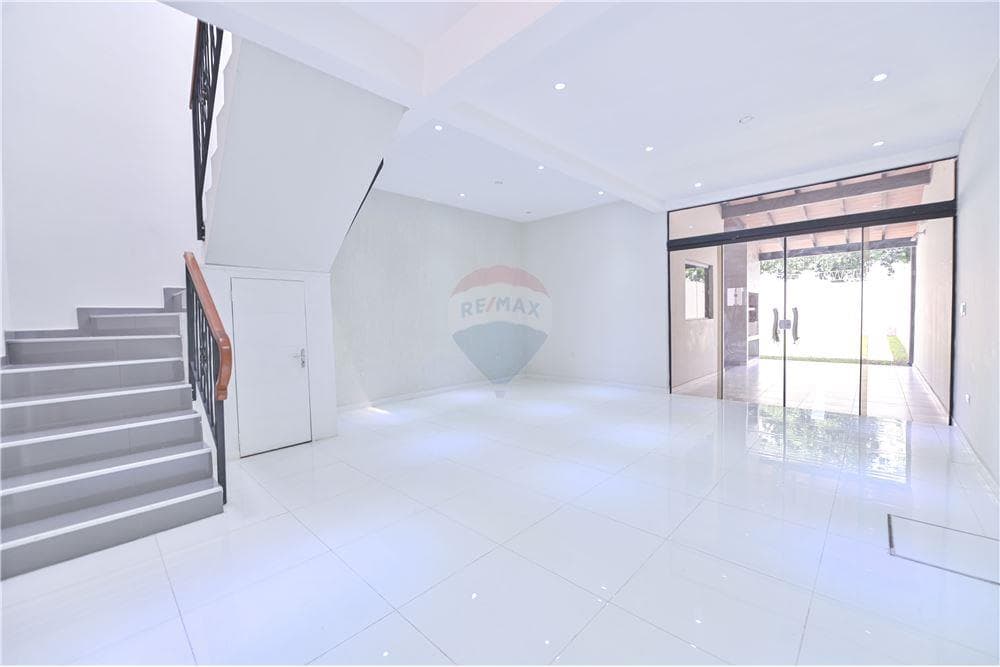 Duplex a estrenar en Lambaré límite con Asunción, foto 5