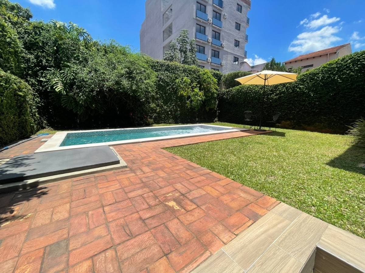 Casa en el barrio Las Mercedes en venta, foto 1