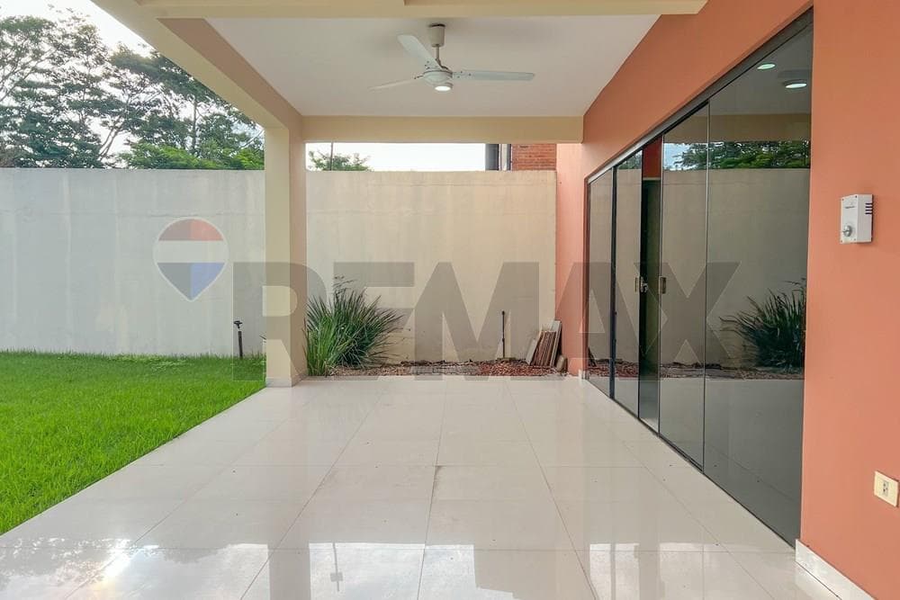 Casa en Fernando de la Mora zona Sur, foto 5
