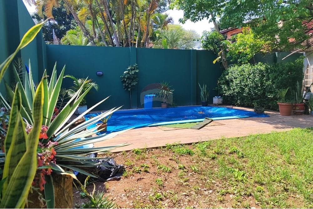 casa en zona Mburucuyá, foto 5