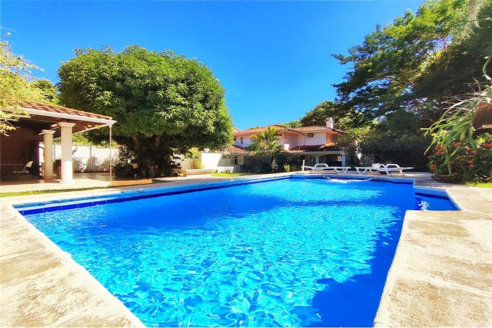 Residencia de 2 plantas en fernando zona norte - barrio san antonio