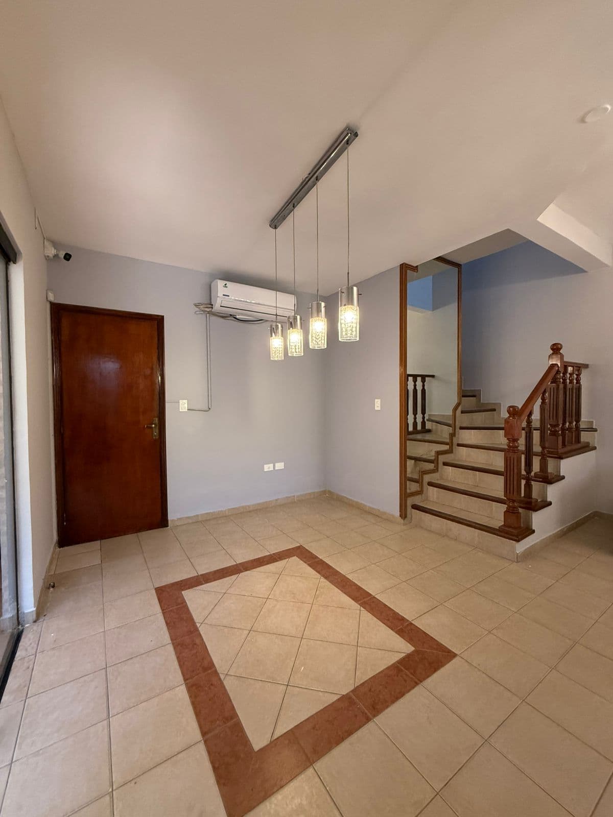 Hermoso duplex en alquiler a dos cuadras del seminario metropolitano, foto 3