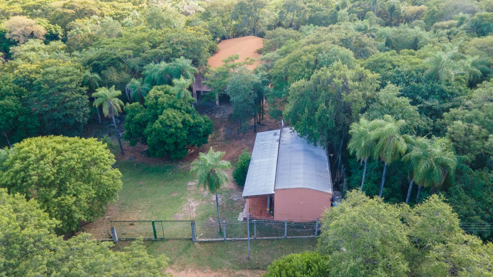 Terreno de 2 has con casa en emboscada, foto 4
