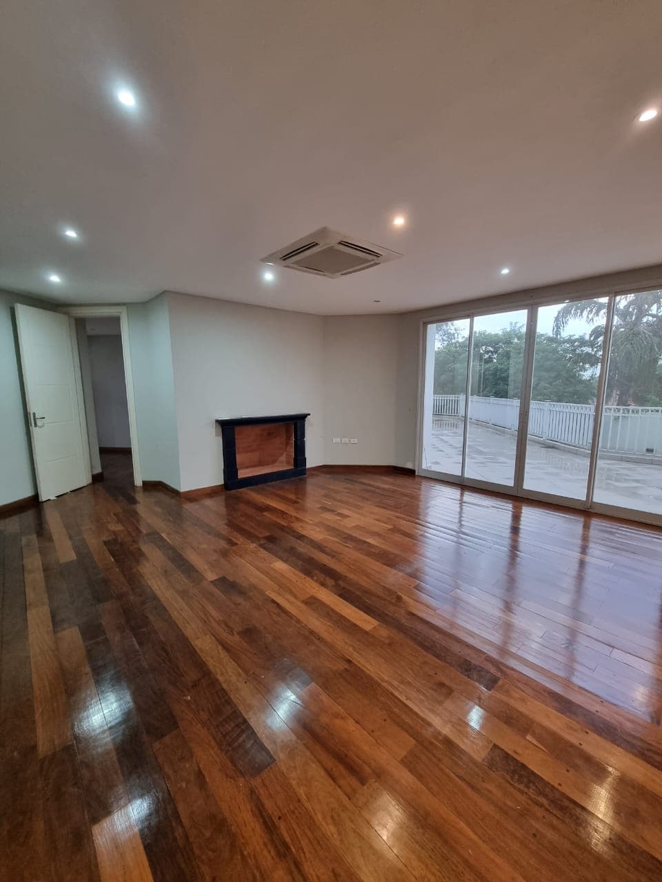 Gran residencia en condominio zona stma Trinidad, foto 2