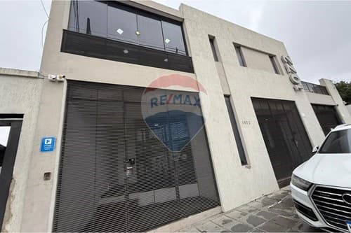 Edificio en alquiler