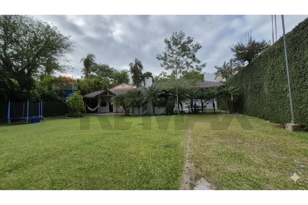 Casa - Alquiler - San Bernardino, Paraguay, foto 2