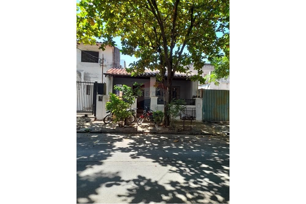 Casa en venta. Sajonia, Asuncion, foto 1