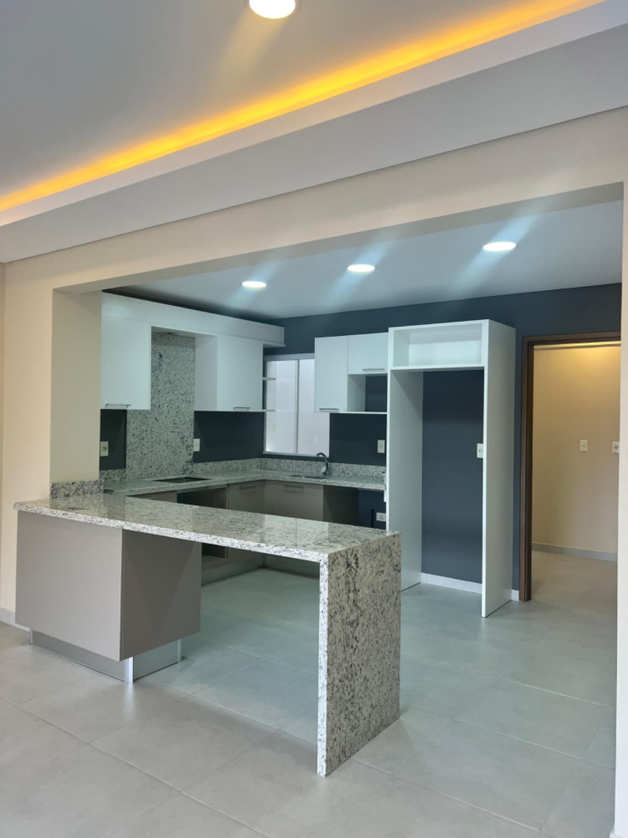 duplex Premium con piscina y área de servicio en Luque, foto 2