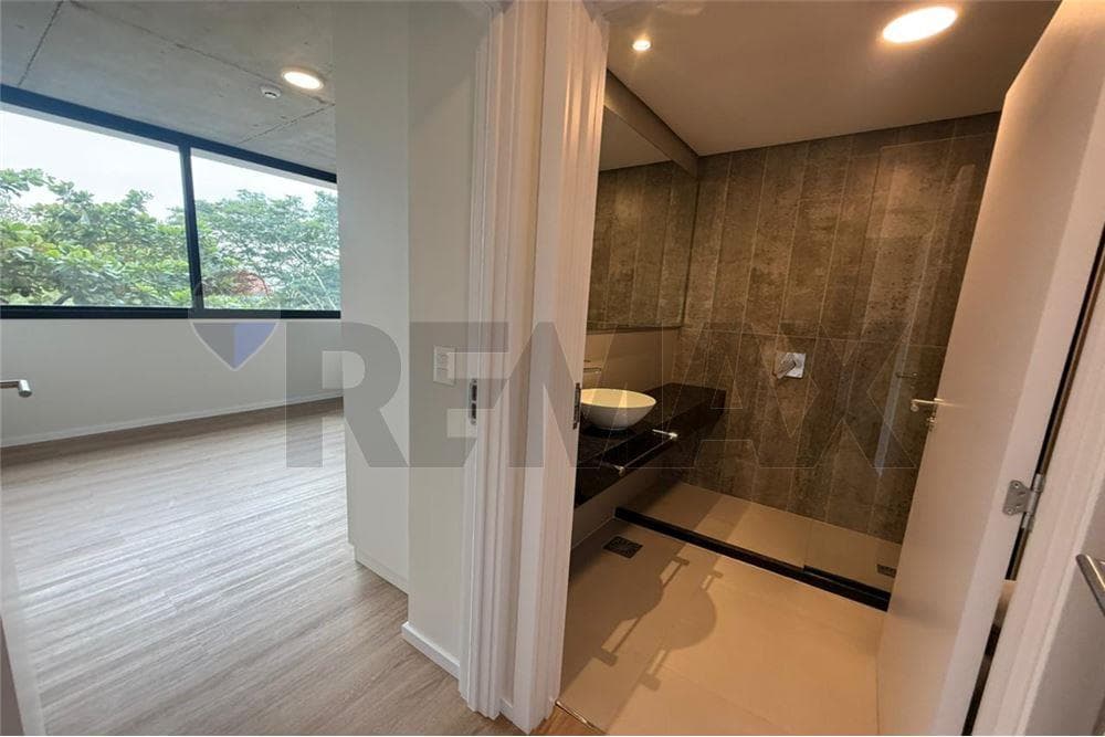 Departamento - Alquiler - Los Laureles — foto 4