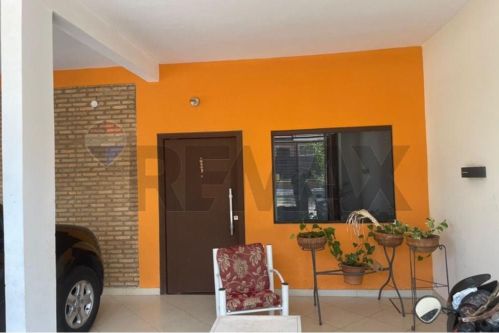 en vemta hermoso duplex en lambare barrio santa lucia, foto 5