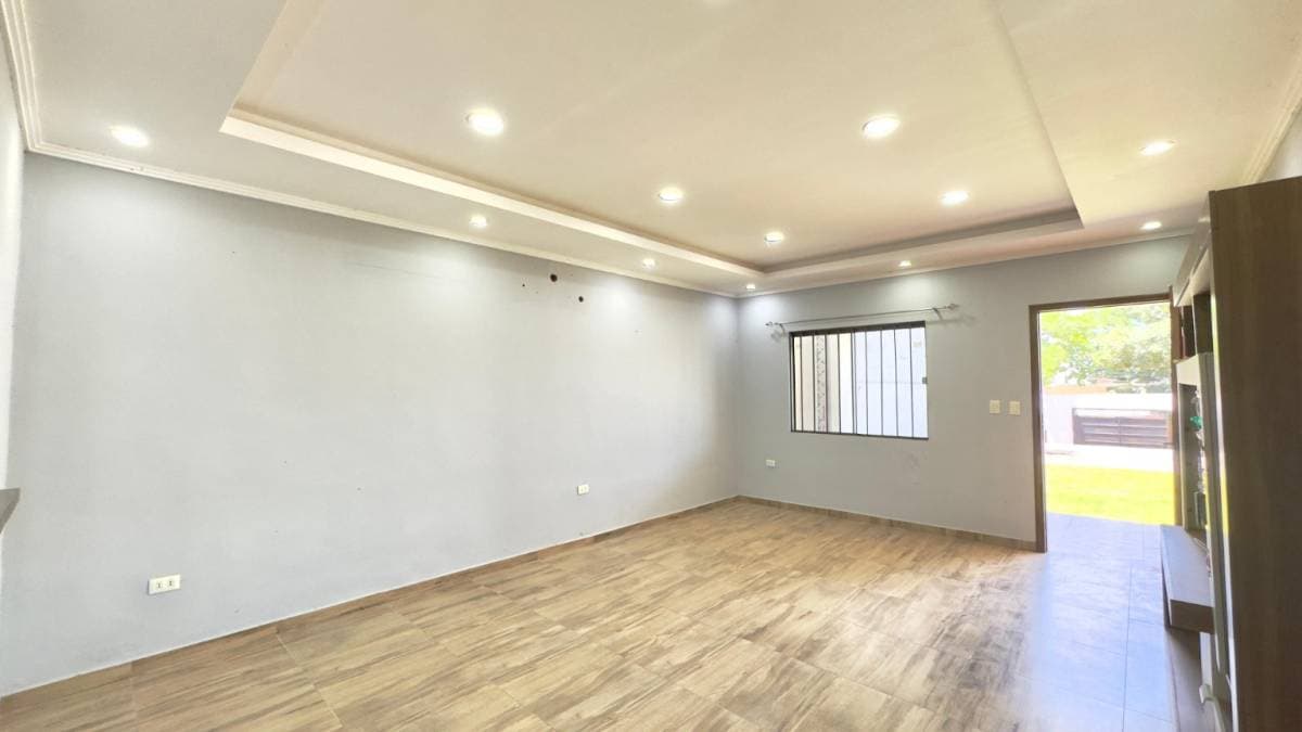 Casa de 2 dormitorios - barrio hipódromo Asunción, foto 4