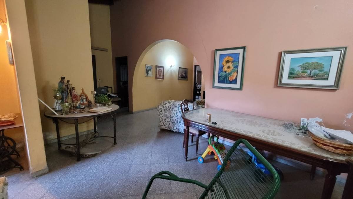 En venta casa en Barrio Mbocayaty - Asunción, foto 4
