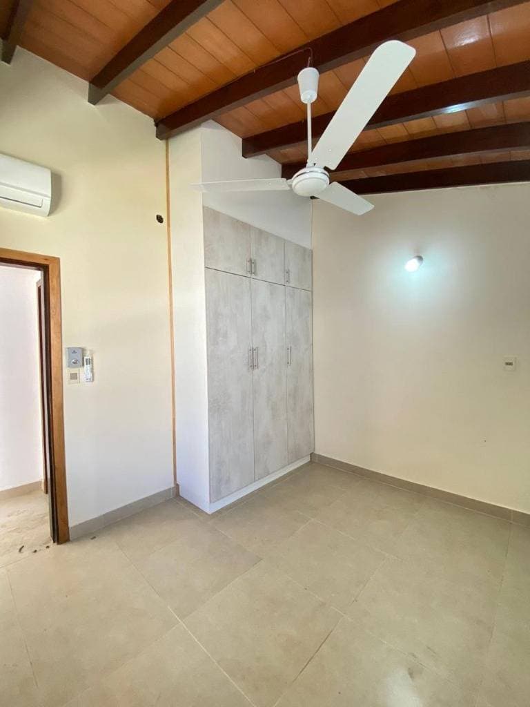 Moderna casa a estrenar - Fernando de la Mora, sur — foto 4